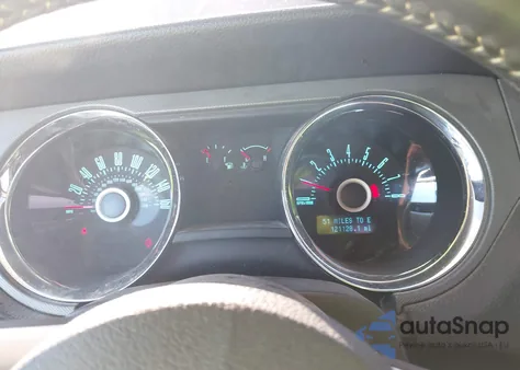 2013 Ford Mustang V6 z USA, uszkodzony, nr VIN 1ZVBP8AM3D5226530